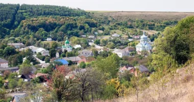 Буданів
