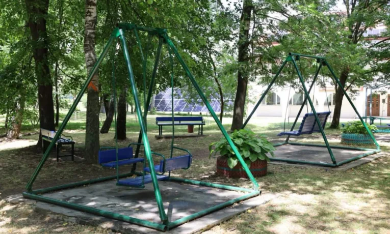 Дитячий майданчик