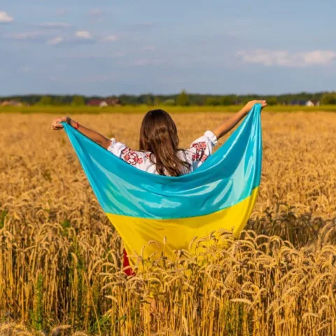 Україна