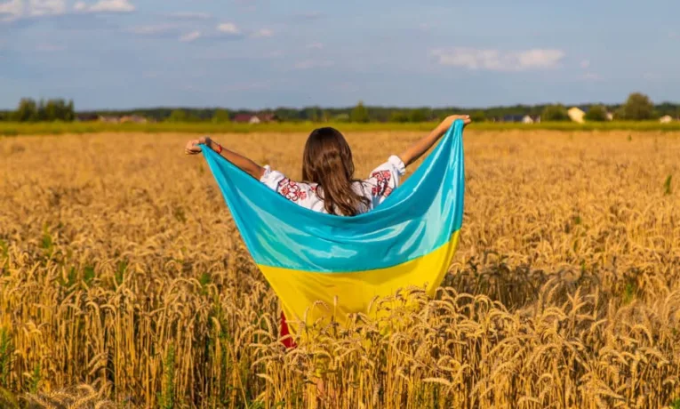 Україна
