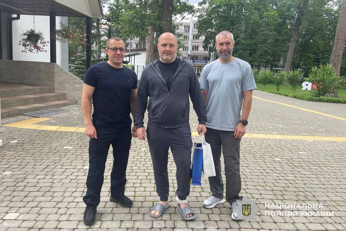 поліцейські поранені