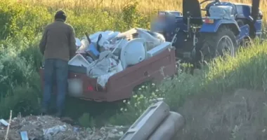 Сміття у Пронятині