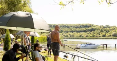 Ветерани Борщівщини провели день на риболовлі та відпочинку біля Мушкатівського ставу