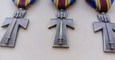 Захисника з Тернопільщини Юрія Дутчака нагородили «Хрестом доблесті»