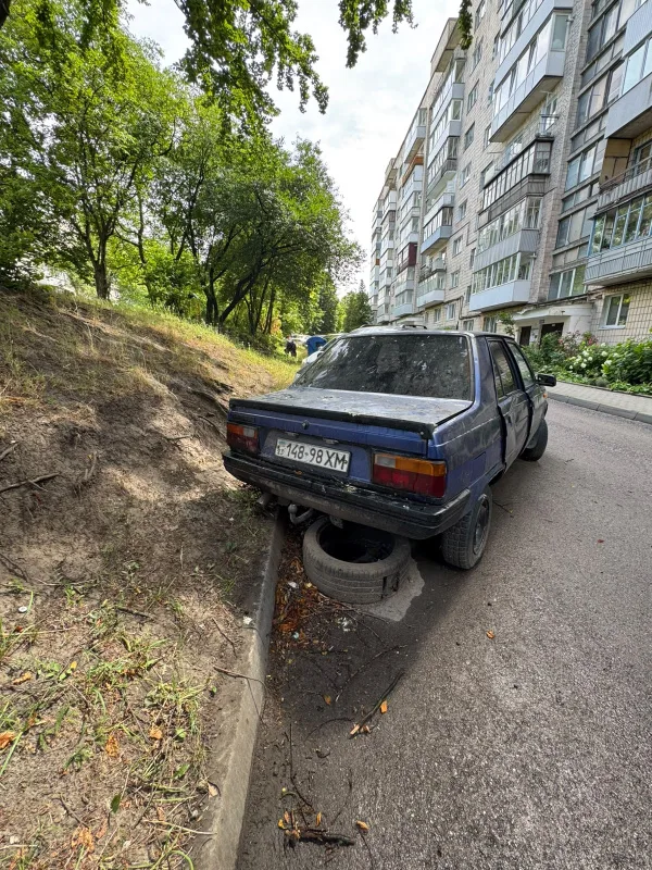 Занедбані авто
