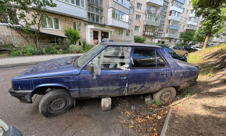 Занедбані авто
