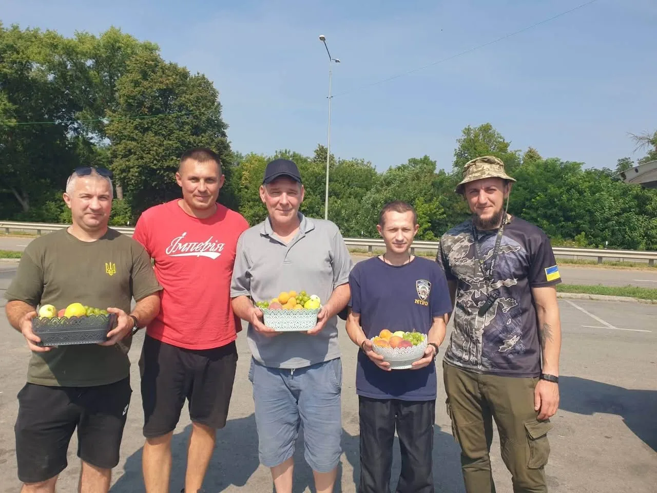 Борсуківська громада передала авто і дрон для військових на Сумський напрямок
