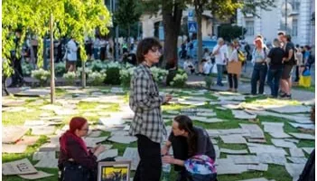 «Картонковий Майдан» очима Кремля: як російська пропаганда використовує протести