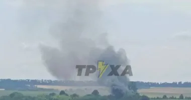 Біля Тернополя у Великому Глибочку спалахнула пожежа: густий дим видно з міста