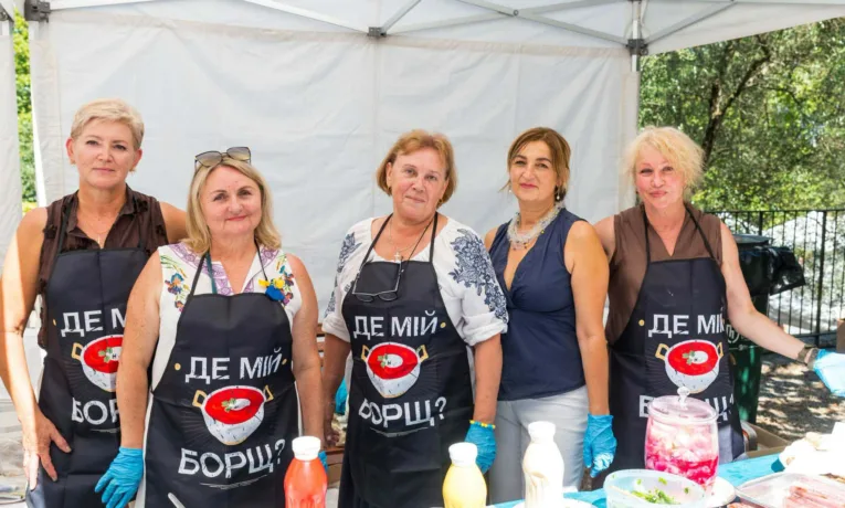 У Лісабоні вп’яте провели благодійний «День українського борщу» на підтримку дітей Героїв