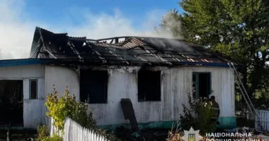 Підпалив будинок дружини та сам обгорів: на Тернопільщині затримали чоловіка