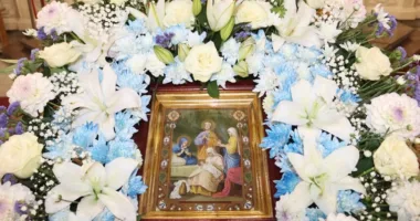 «Радуйся, Пречиста, що весь світ Різдвом своїм звеселила ти»