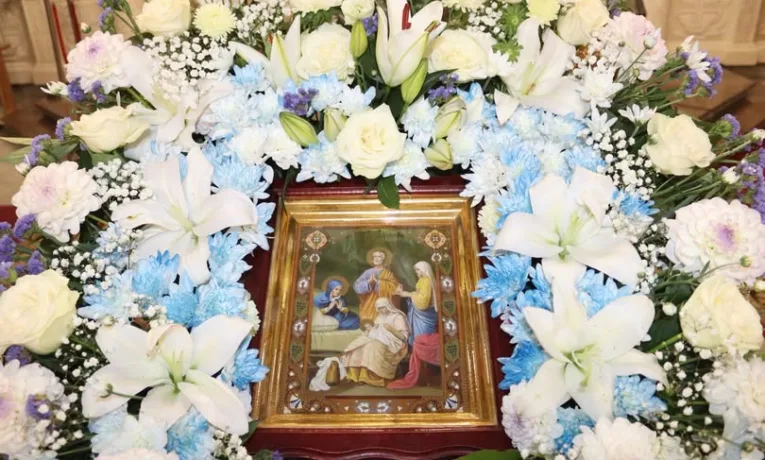 «Радуйся, Пречиста, що весь світ Різдвом своїм звеселила ти»