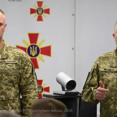 Михайло Драпатий представив нового командувача Сухопутних військ