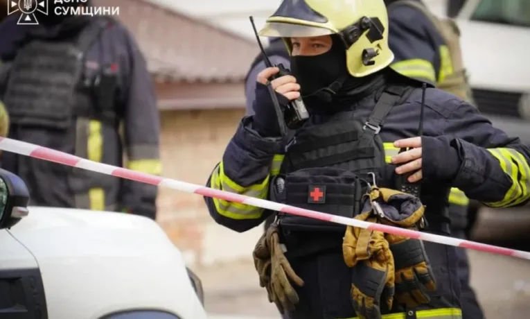 Наслідки удару КАБ по Сумах: 23 постраждалих та загиблі
