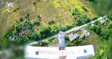 Окупанти малюють матюки на дронах як «захист»