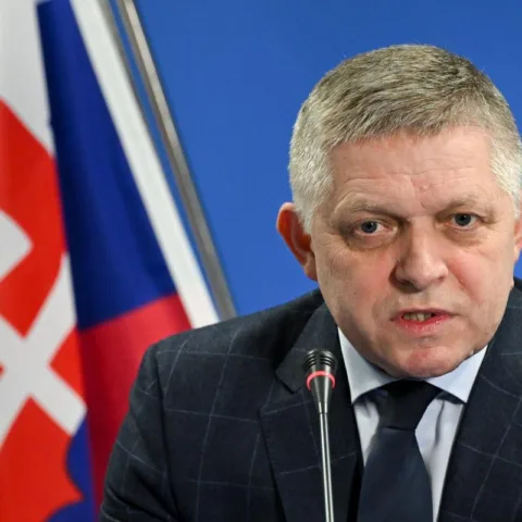 Роберт Фіцо ставить під сумнів 5 статтю НАТО