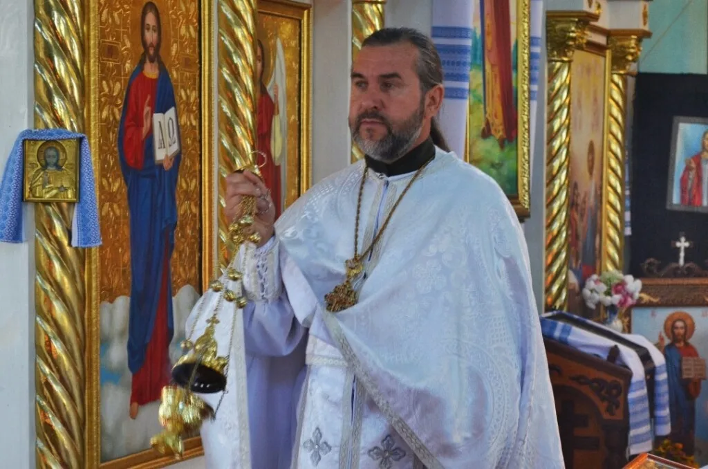 Священник