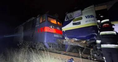 Аварія потягів у Львові: є постраждалі