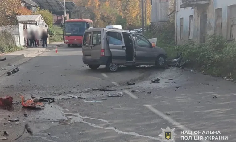 Лобове зіткнення у Кременці