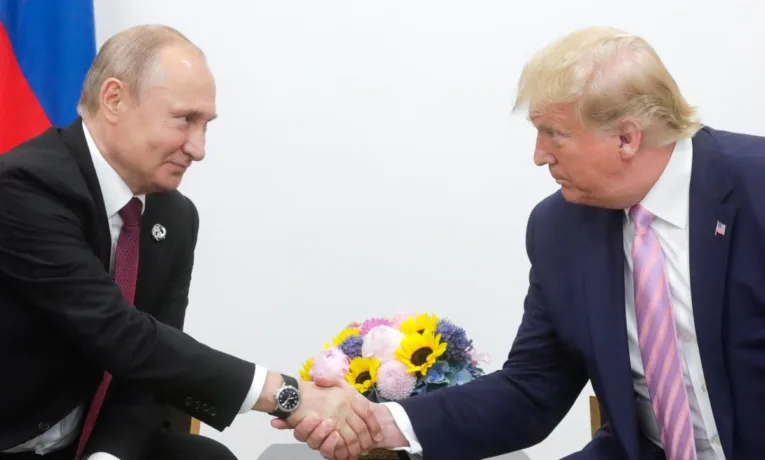Чому Трамп вимагав від України припинити удари по НПЗ РФ