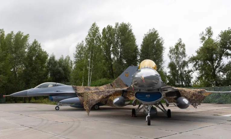 Данія передала Україні боєприпаси для винищувачів F-16