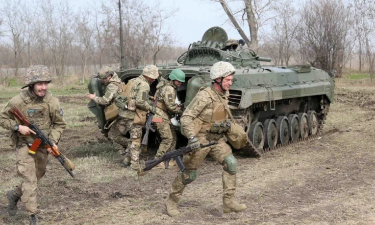 Демобілізація військових: кого звільнять першими