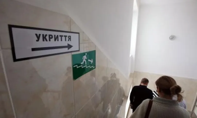 Кличко закликав до беззаперечного будівництва укриттів у Києві