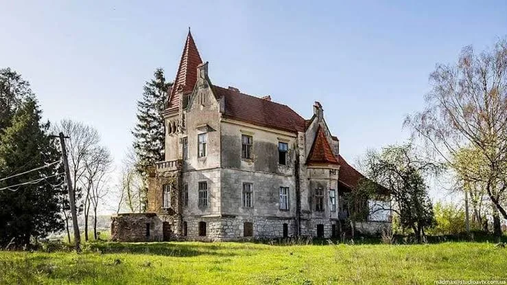 Палац в Личківцях.