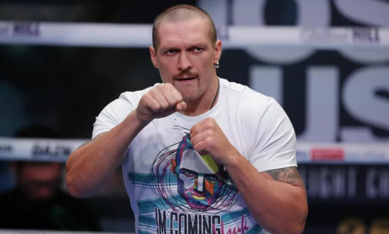 Олександр Усик планує два гучні бої у 2027 році