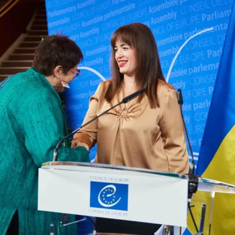 ПАРЄ схвалила використання заморожених активів РФ