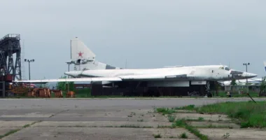 РФ скоротила плани виробництва бомбардувальників Ту-160М