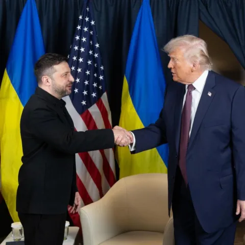 Трамп розкритикував удари по НПЗ: реакція України