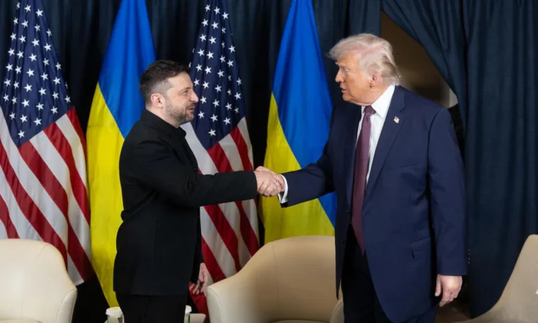 Трамп розкритикував удари по НПЗ: реакція України