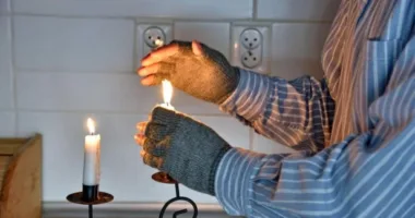 Відключення світла 31 жовтня: графіки для областей
