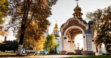 Яке церковне свято 19 жовтня: традиції та заборони