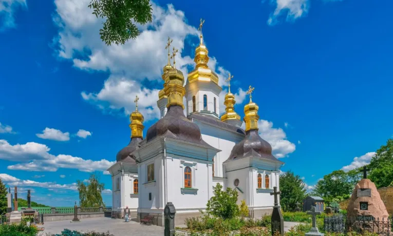 Яке церковне свято 7 жовтня: традиції та прикмети дня