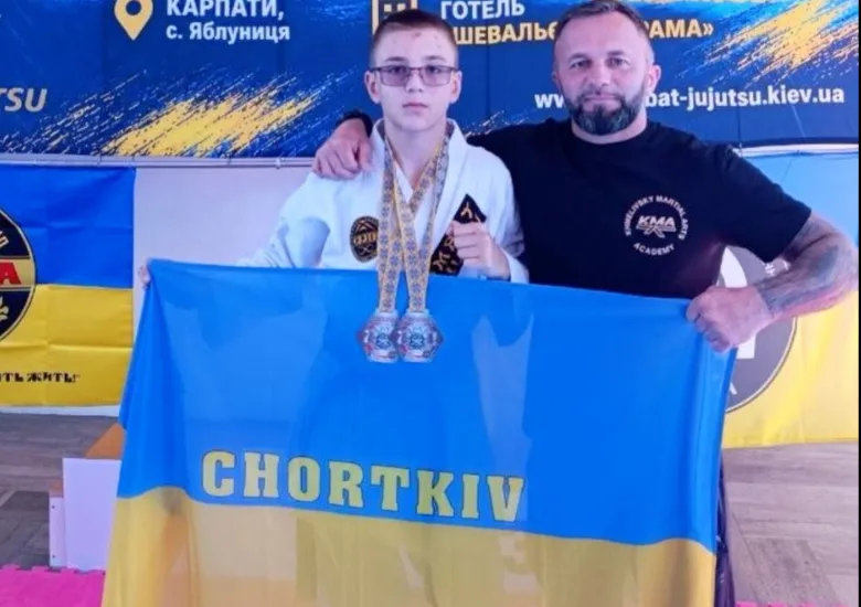 Сашко Байрак із Чорткова виборов два других місця на Кубку України з комбат дзю-дзюцу